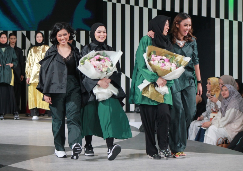 Koleksi Hyjab on Fire tampilkan tren fashion modest streetwear 
