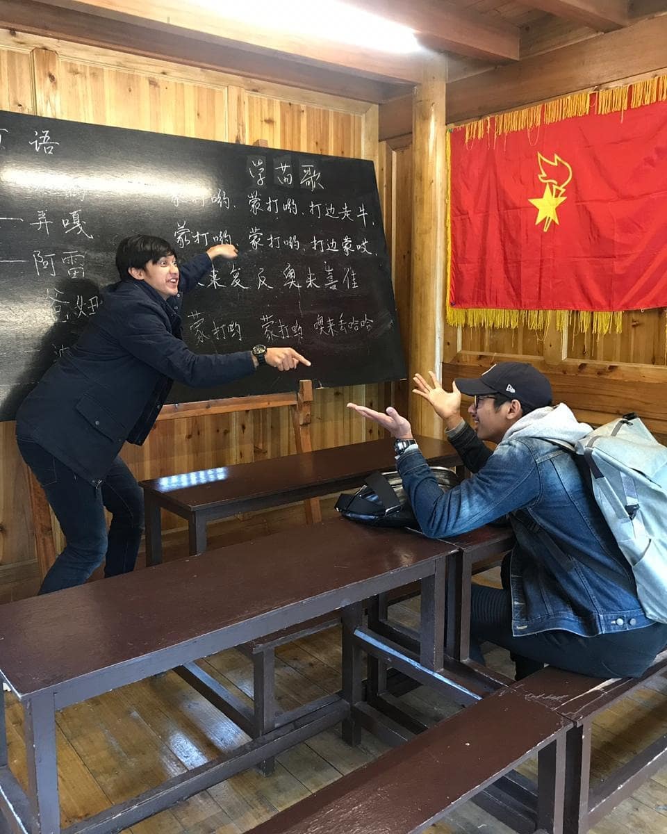 Jarang tersorot, ini 8 momen kedekatan Caesar Hito & adiknya