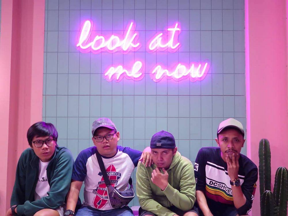 Berseteru di TOP, ini 10 momen Mas Pur bareng Jono di dunia nyata