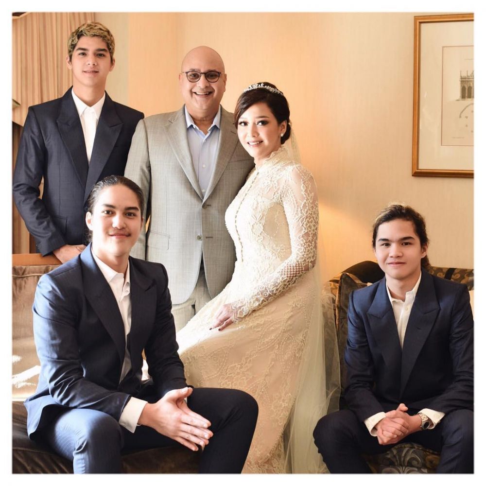 3 Seleb cantik ini jatuh ke pelukan 'Crazy Rich Surabaya'