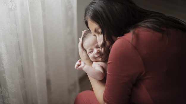 9 Manfaat daun kelor untuk ibu menyusui & cara gunakannya