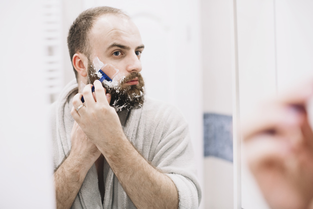 6 Cara merawat wajah pria agar tetap sehat dan bersih