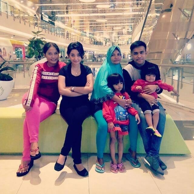 Potret 5 jebolan D'Academy bareng ortu pasangan, bak anak kandung