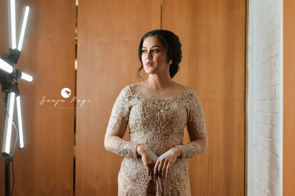 10 Momen pernikahan Varissa Camelia 'Mak Lampir', penuh haru