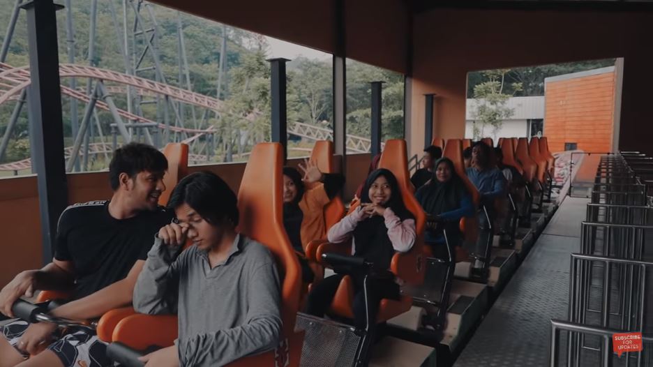 10 Momen Irish Bella & Ammar Zoni ajak ART liburan, seru abis