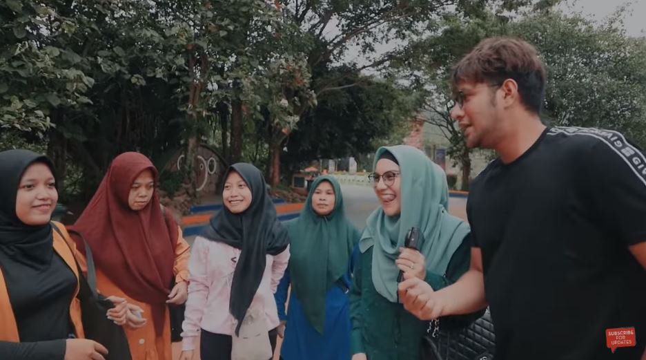 10 Momen Irish Bella & Ammar Zoni ajak ART liburan, seru abis