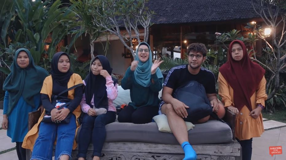 10 Momen Irish Bella & Ammar Zoni ajak ART liburan, seru abis