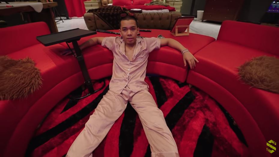 12 Potret kamar Saaih Halilintar, dilengkapi teknologi canggih