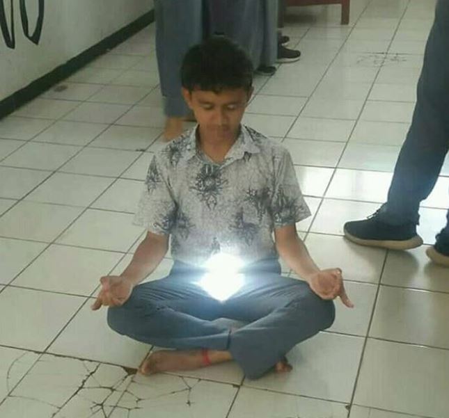 10 Kelakuan absurd siswa ini endingnya bikin tepuk jidat