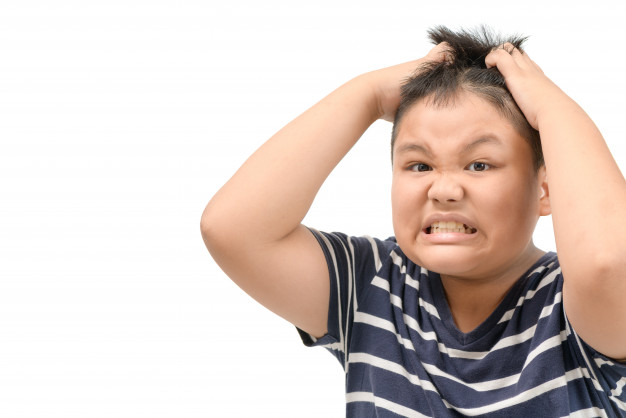 10 Penyebab rambut rontok pada anak dan cara mengatasinya