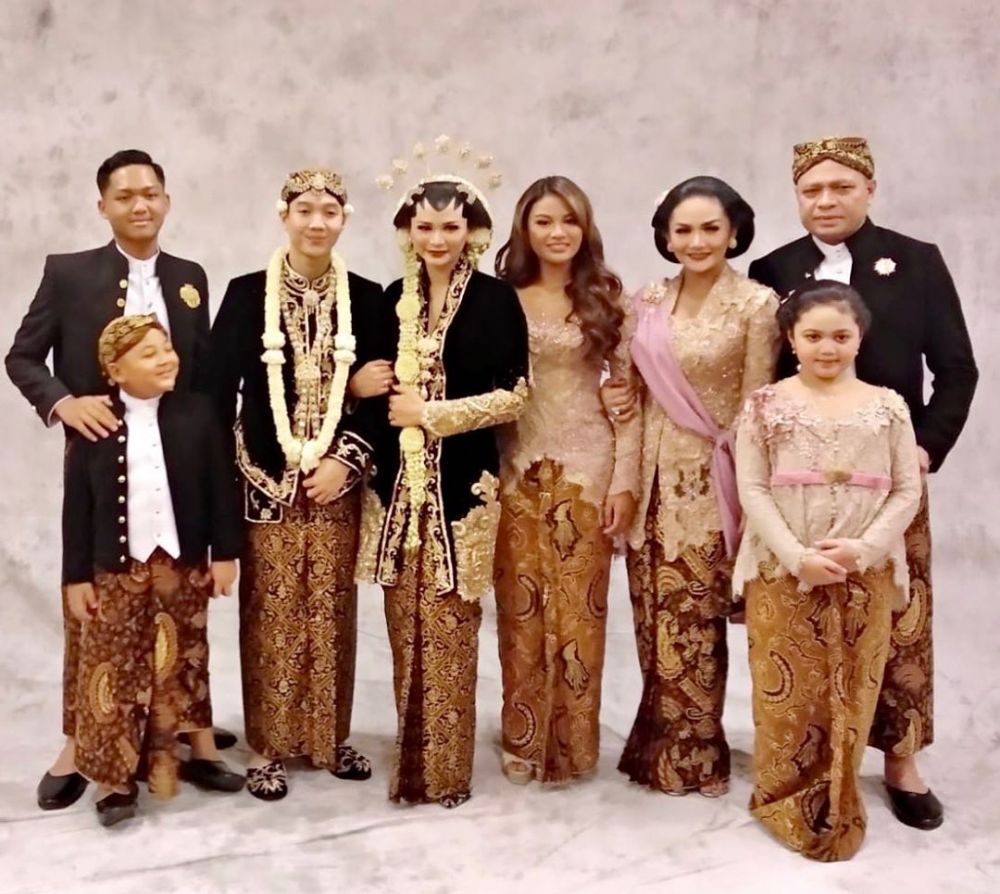Aurel blak-blakan ungkap hubungannya dengan Krisdayanti