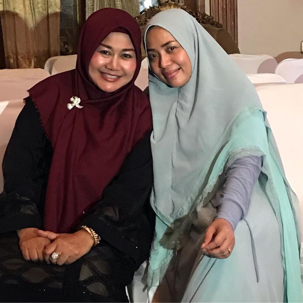 Jarang tersorot, ini 5 penampilan Muzdalifah tanpa makeup