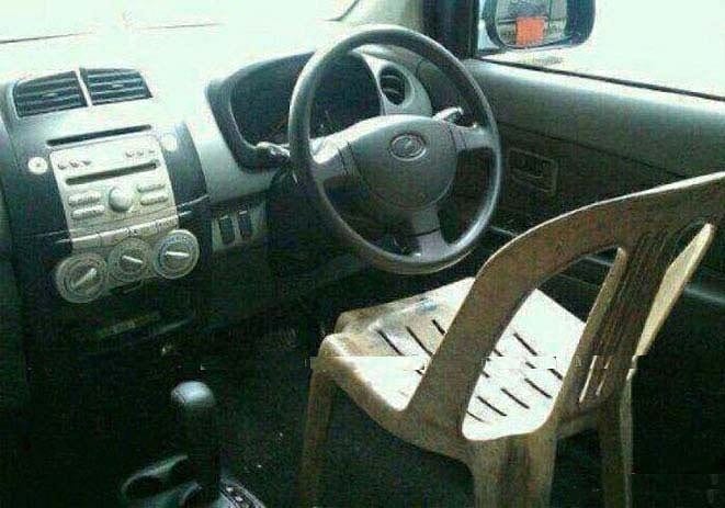 10 Potret gagal keren waktu berkendara ini bikin cekikikan