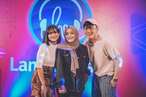 10 Potret Rizky Febian dengan Putri Delina, bukti kakak idaman