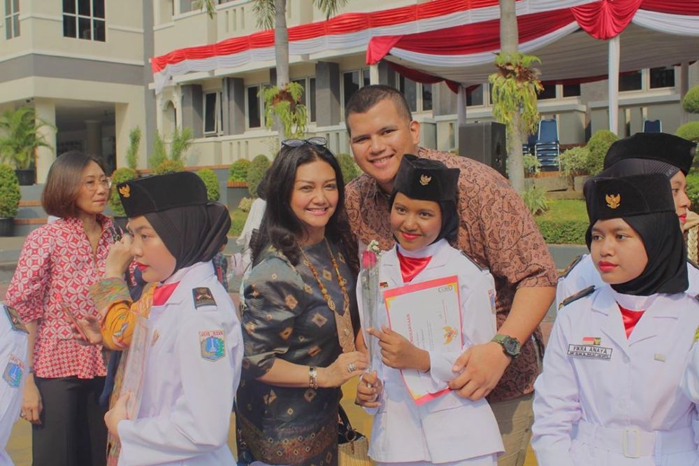 Suami Bella Saphira pensiun dari TNI, ini 5 pesan sang anak