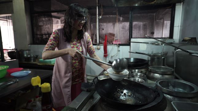 Mencicip Kobra Imperial Kitchen, kuliner ekstrem cita rasa juara