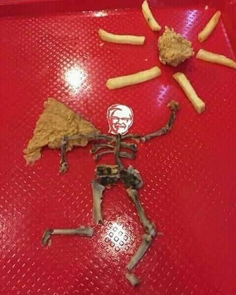 11 Penampakan ayam absurd ini endingnya bikin tepuk jidat