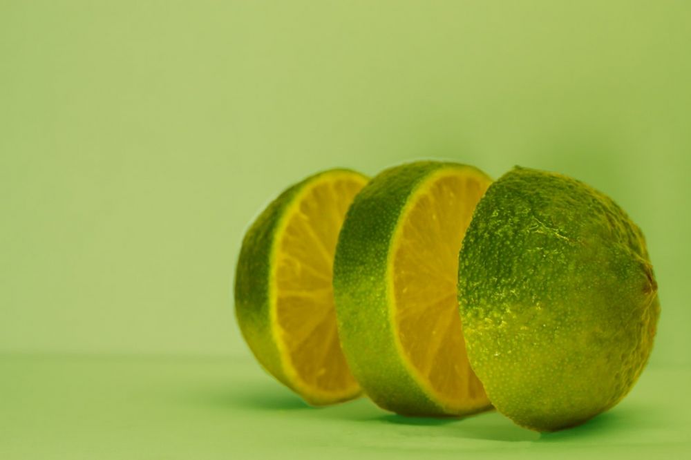 5 Manfaat  jeruk  nipis  untuk  lambung atasi maag 