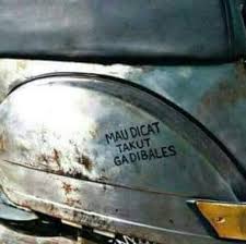 10 Peringatan lucu dari pengendara motor ini kocak abis