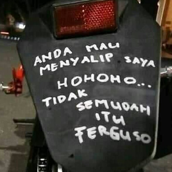 10 Peringatan lucu dari pengendara motor ini kocak abis