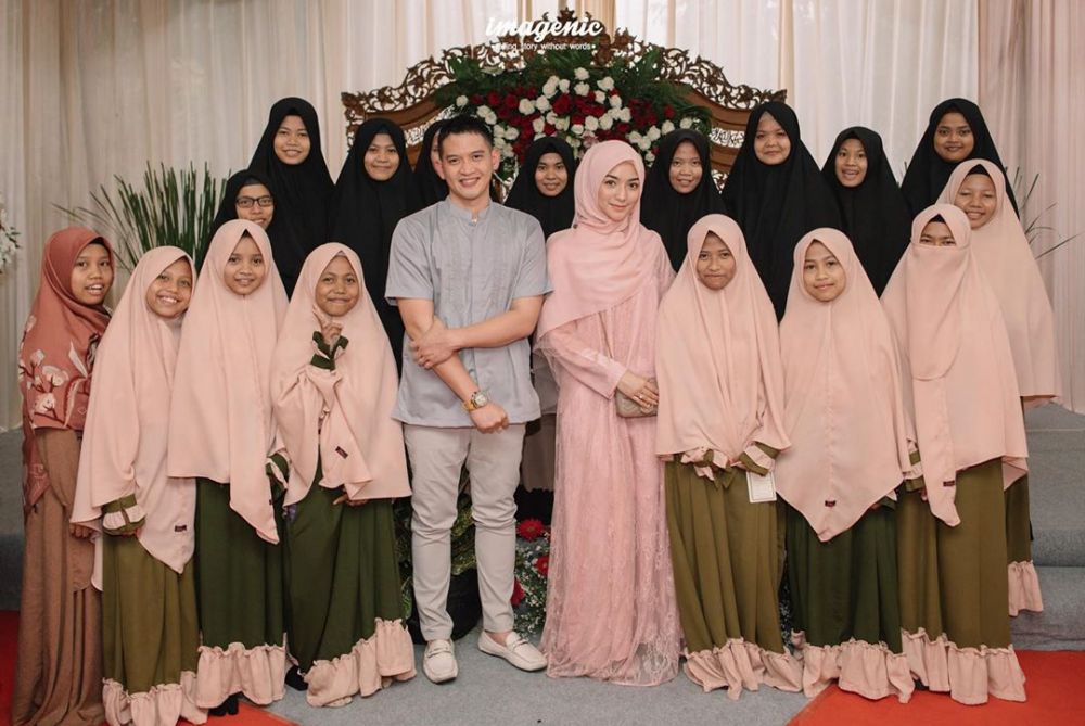 11 Momen pengajian Citra Kirana & Rezky Aditya, penuh kebahagiaan