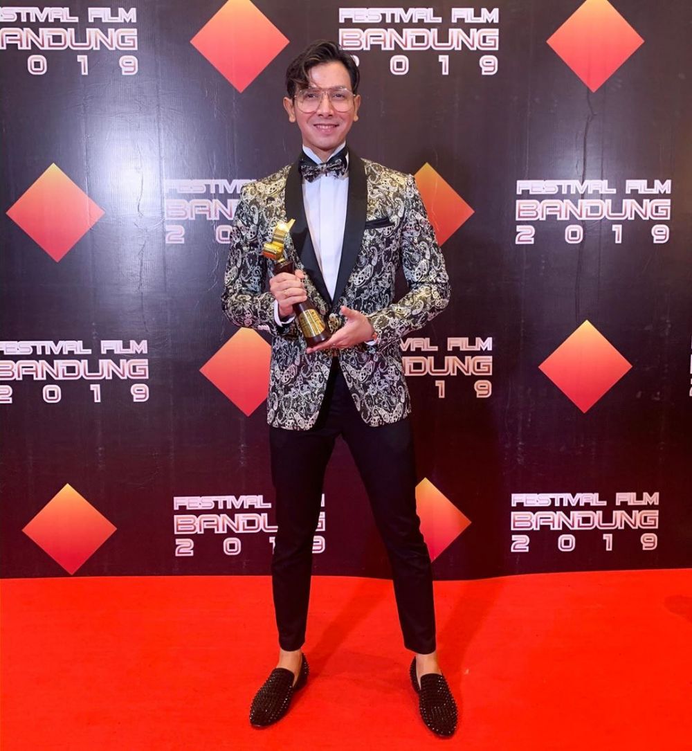 Suami dapat penghargaan, ungkapan Fairuz A Rafiq ini bikin haru