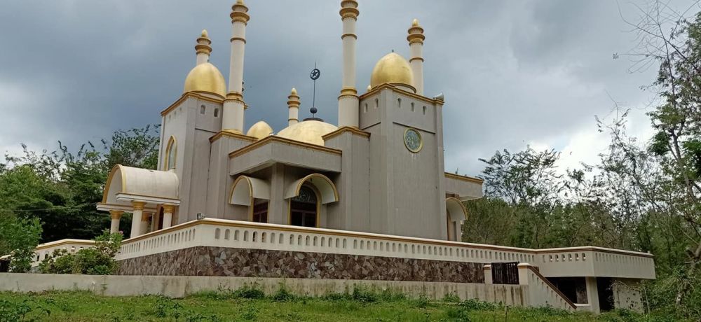 Masjid indah ini dibangun di tengah hutan, begini penampakannya