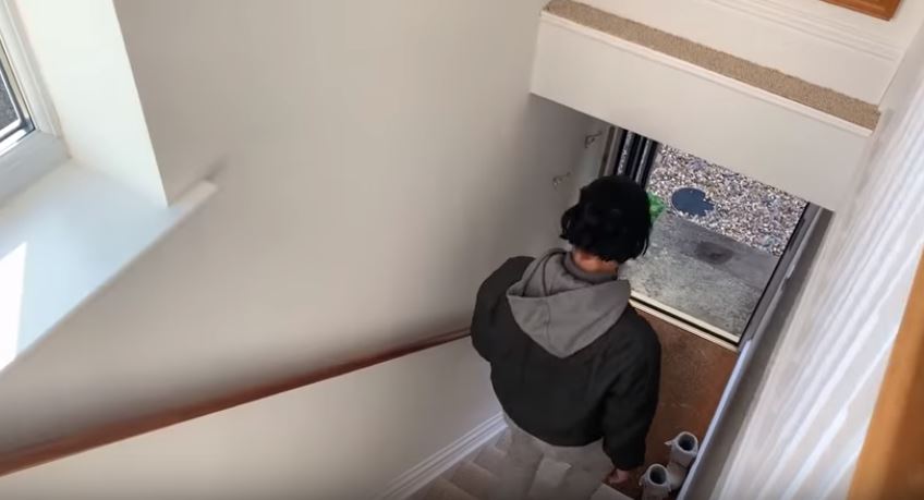 8 Potret rumah Kimberly Ryder di Inggris, pemandangannya asri