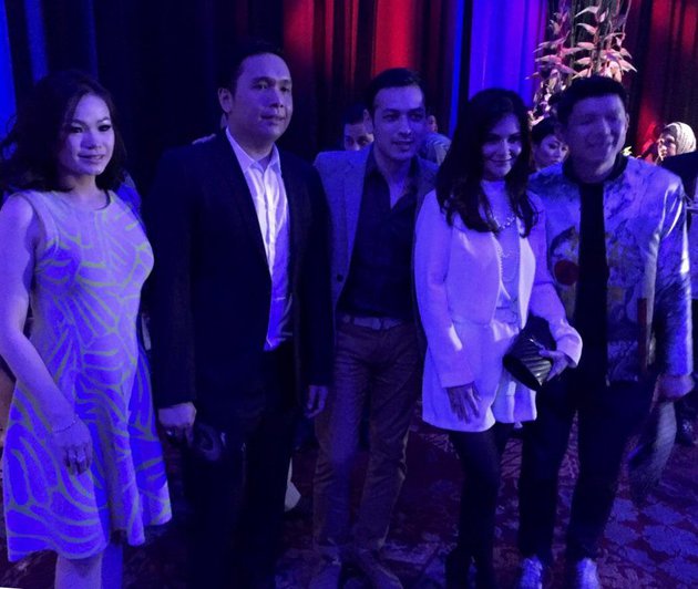 Bakal menikah, ini 9 potret kedekatan Cut Tari & Richard Kevin