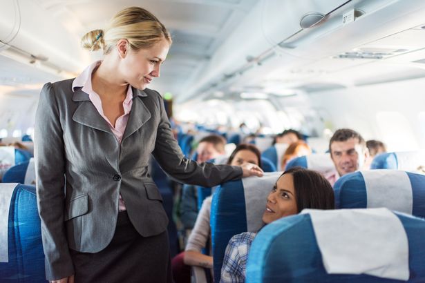 7 Tata cara naik pesawat bagi pemula, nyaman dan aman