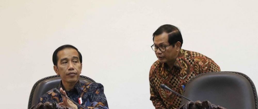 Percepat kerja, Jokowi minta eselon III & IV digantikan robot