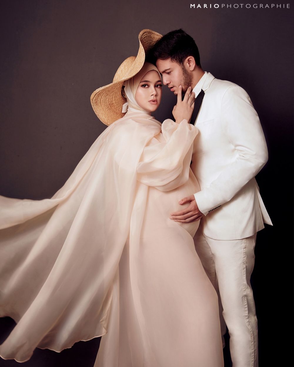 6 Potret maternity Biby Alraen istri Rifky Balweel, anggun 