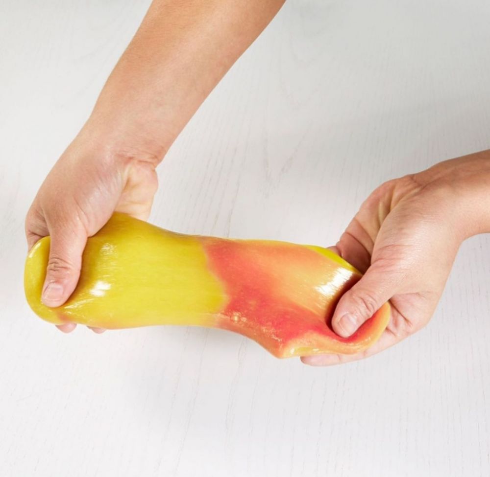 13 Cara membuat slime mudah, aman, dan bisa dibikin di rumah 