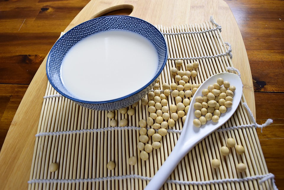 10 Manfaat susu kedelai untuk kesehatan © 2019 brilio.net 10 Manfaat susu kedelai untuk kesehatan © 2019 brilio.net