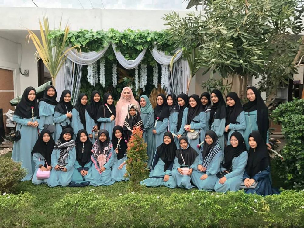 8 Potret tasyakuran 7 bulanan Lita MasterChef, penuh kebahagiaan