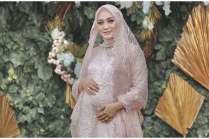 8 Potret tasyakuran 7 bulanan Lita MasterChef, penuh kebahagiaan