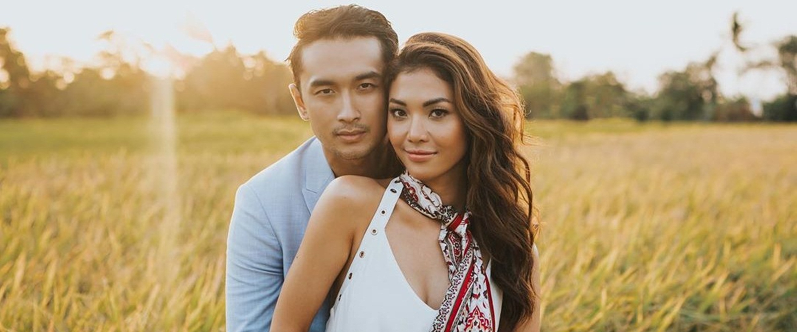 8 Foto prewedding Gerald Yohanes 'Anak Langit' & Mezty Mez