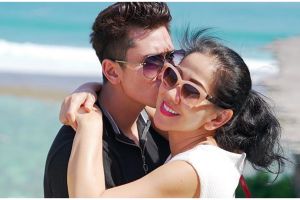 Potret kedekatan 9 seleb dan putranya ini bak sepasang kekasih