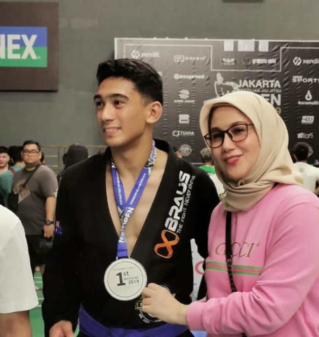 Dalami Jiu Jitsu & raih medali, ini 8 aksi Daffa Wardhana