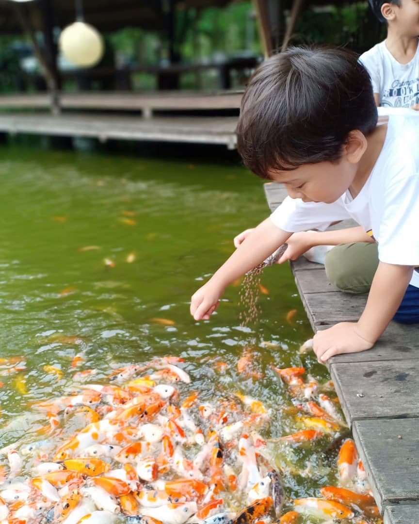 5 Rahasia liburan seru bareng anak ala Tika Ramlan eks T2