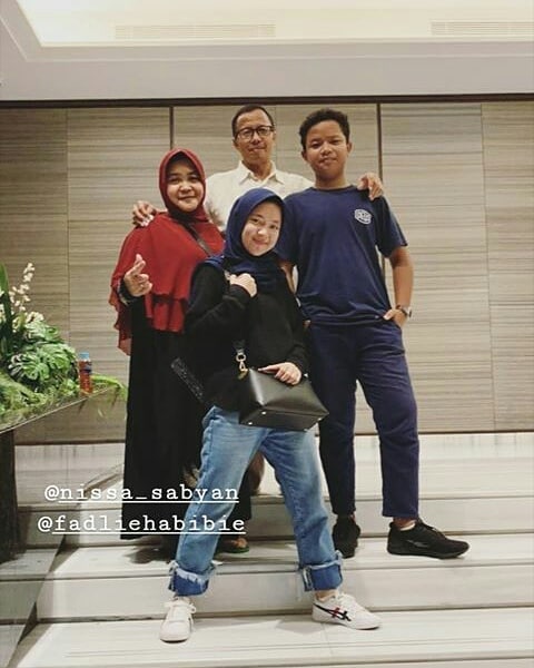 6 Momen kedekatan Nissa Sabyan dan ibunda yang jarang tersorot