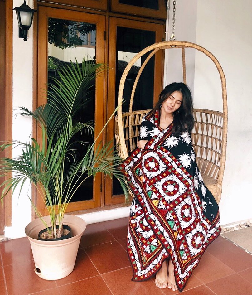 8 Potret penampakan rumah Nova Eliza, simpel & penuh lukisan