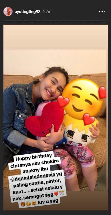 Ngefans berat, ini momen haru putri Denada ketemu Ayu Ting Ting