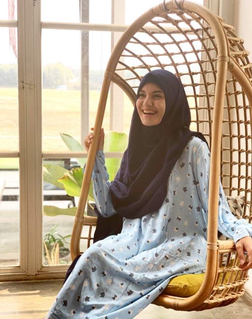 6 Potret terbaru artis FTV Nadya Almira yang mantap berhijab