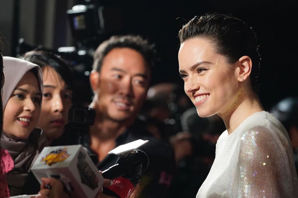 7 Momen Cut Meyriska dan Roger bertemu bintang Star Wars