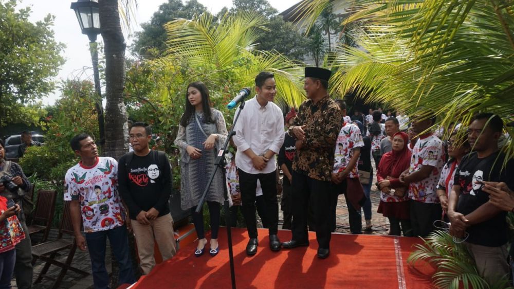 5 Gaya Selvi Ananda lepas Gibran daftar Pilkada Solo, natural