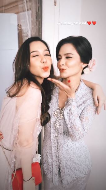 6 Momen pernikahan Cut Tari & Richard Kevin, penuh kebahagiaan