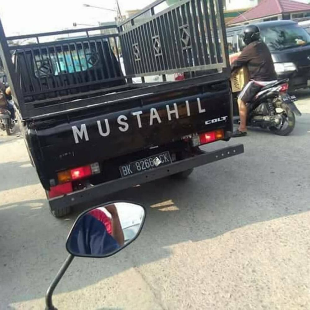 10 Pelesetan merek kendaraan ini absurdnya mengundang senyum