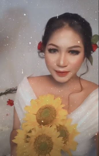 8 Potret maternity istri Young Lex, penampilannya bak bidadari