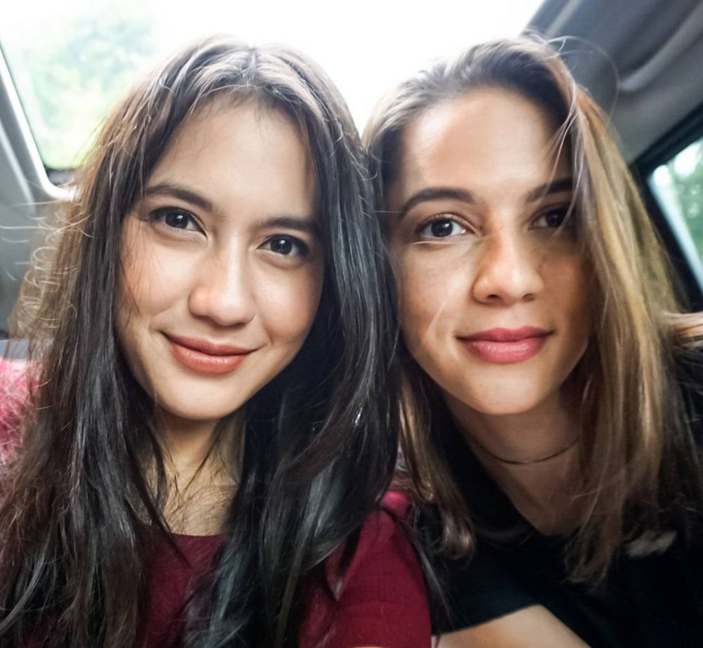 Sahabat karib, paras 7 pasang seleb ini miripnya bak kembar